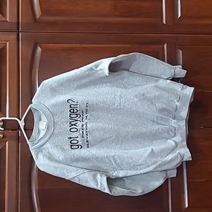 Mens gray size XL sweatshirt by Gildan Activewear